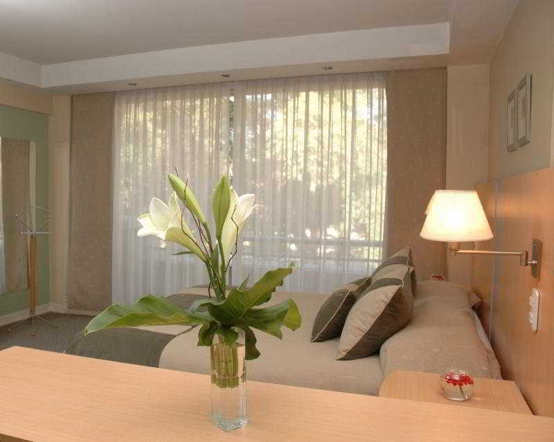 Portal Plaza Suites Mendoza Quarto foto